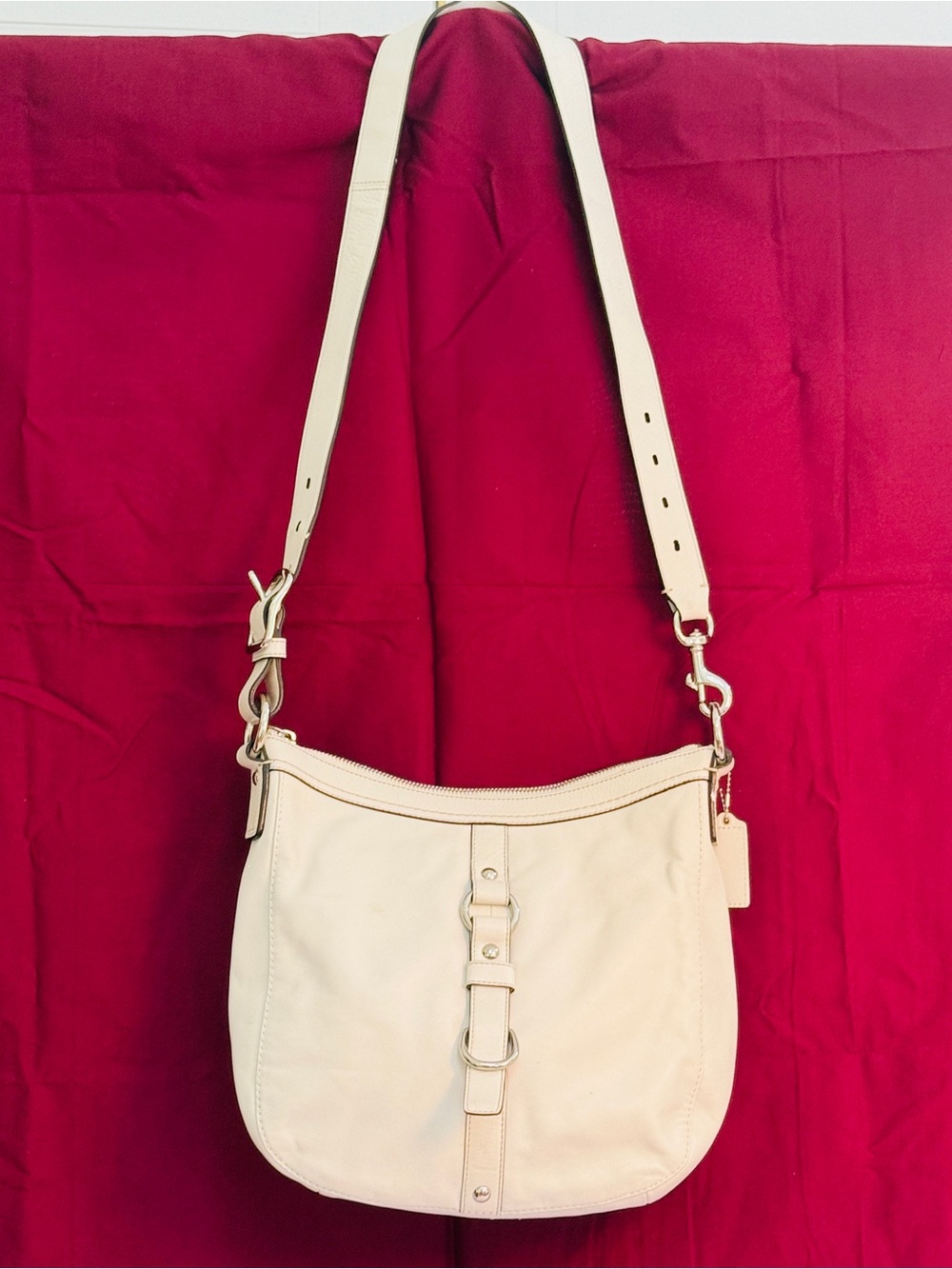 Coach White Leather Shoulder Bag with Buckle Detail